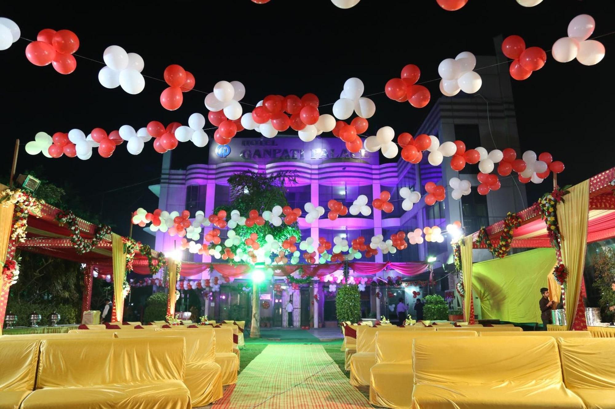 HOTEL GANPATI PALACE 32/39