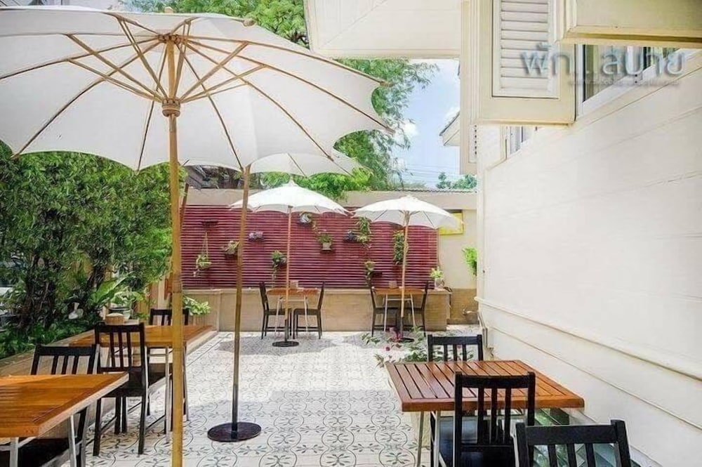 Baan Dinso Hostel 44/51