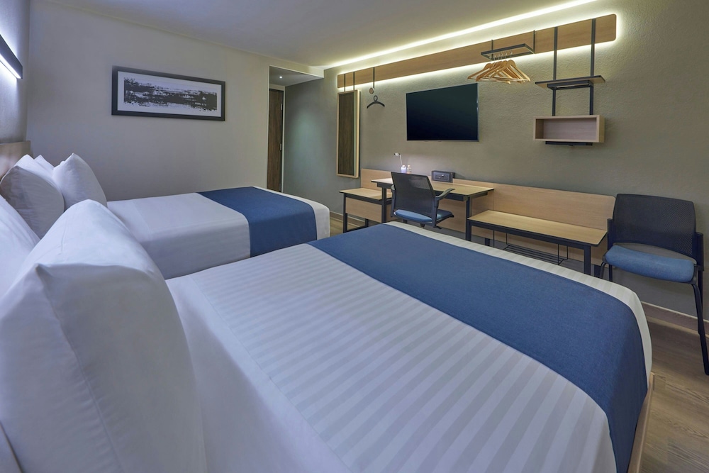 غرفة قياسية بسريرين مزدوجين بإطلالة على المدينة، City Express by Marriott Tijuana El Florido 2/4