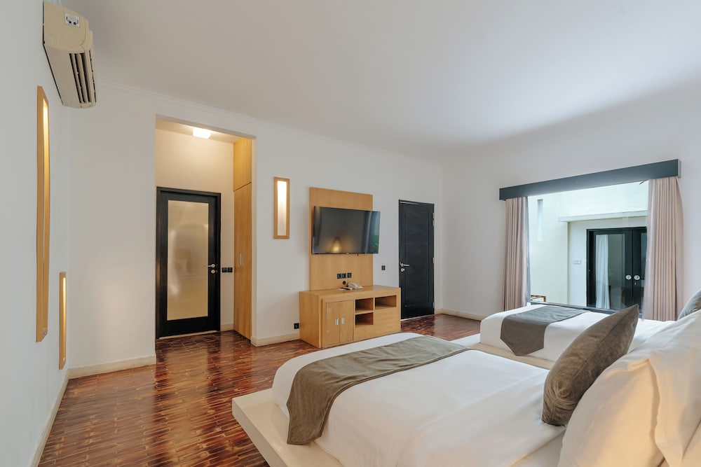 The Seminyak Suite - Private Villa 12/62