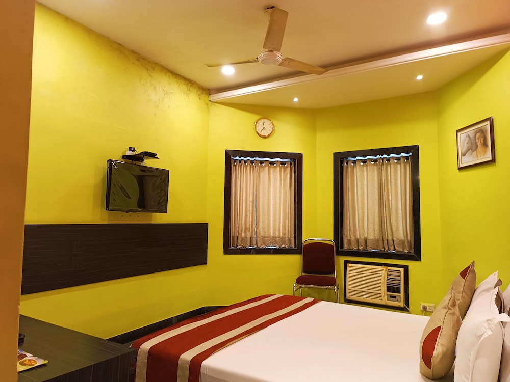 Hotel Mulberry, Kolkata 21/25