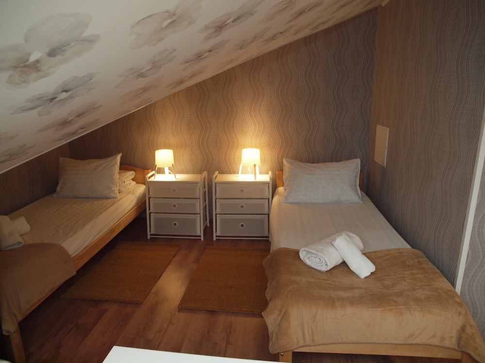 Alta Hostel 33/67