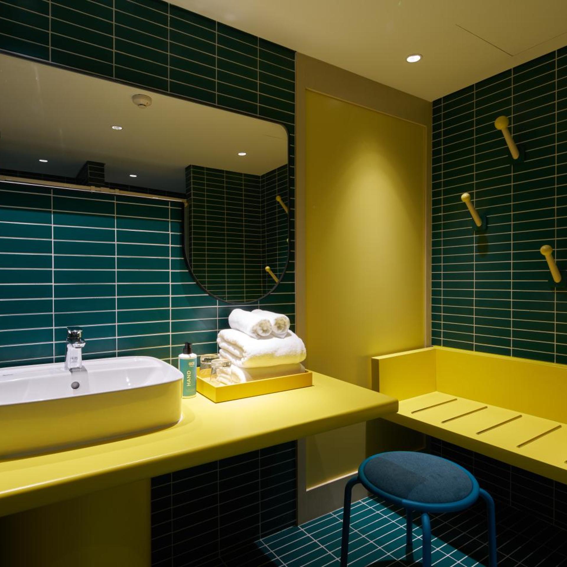 Go Hotel Bangkok Suvarnabhumi Airport 50/51