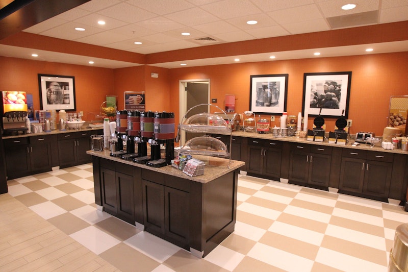 Hampton Inn Suites Seneca Clemson Area Sc 23/74