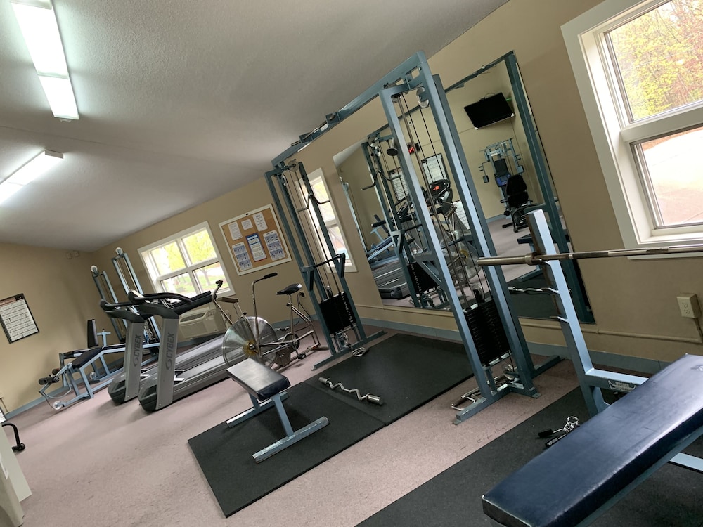 Fireside Inn and Suites Gilford 30/54