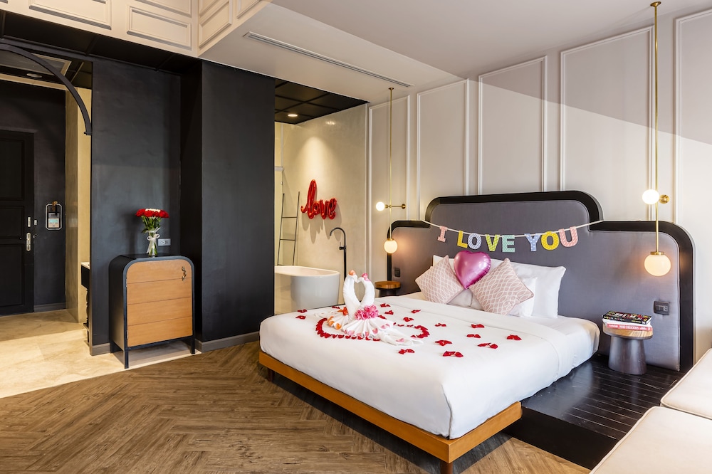 MiLa Hotel Thapae 22/63