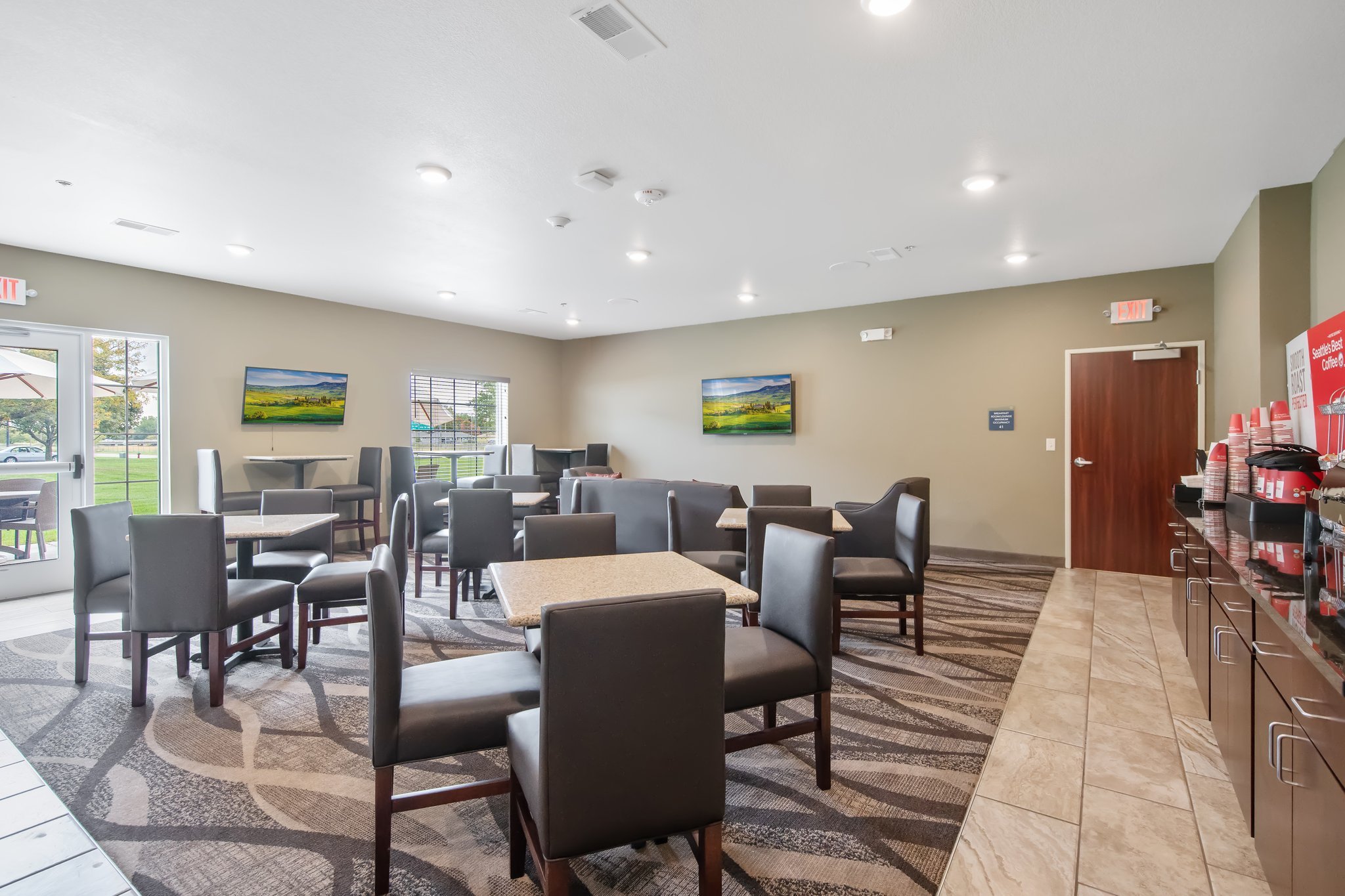 Cobblestone Hotel & Suites - Austin 32/50