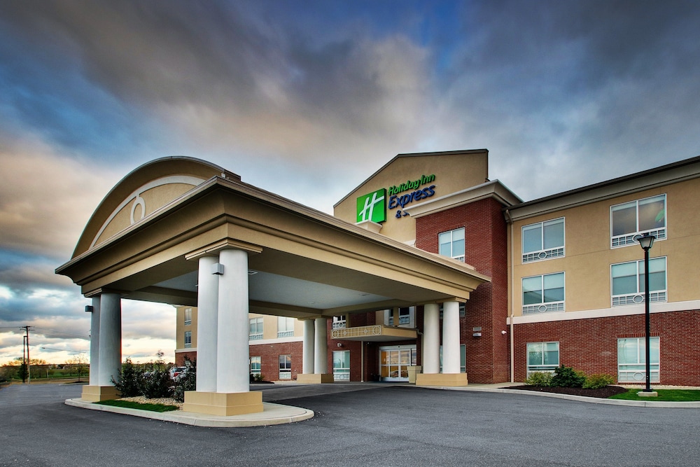 Holiday Inn Express Suites Lancaster East Strasburg 1/52