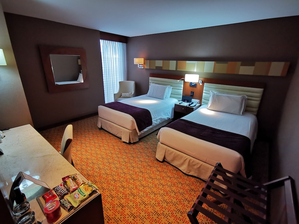 Mercure Bogota Calle 100 7/50