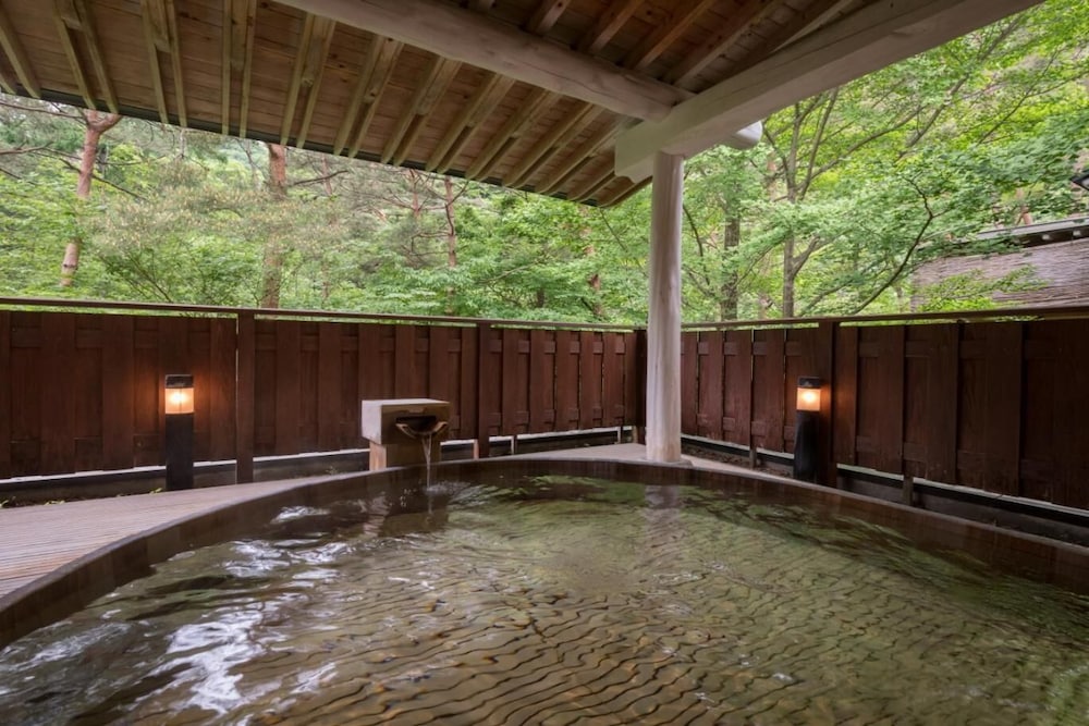 swimming pool spa
