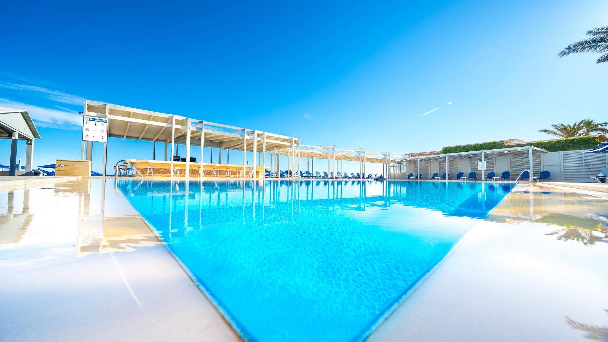 Adele Beach Hotel 42/71