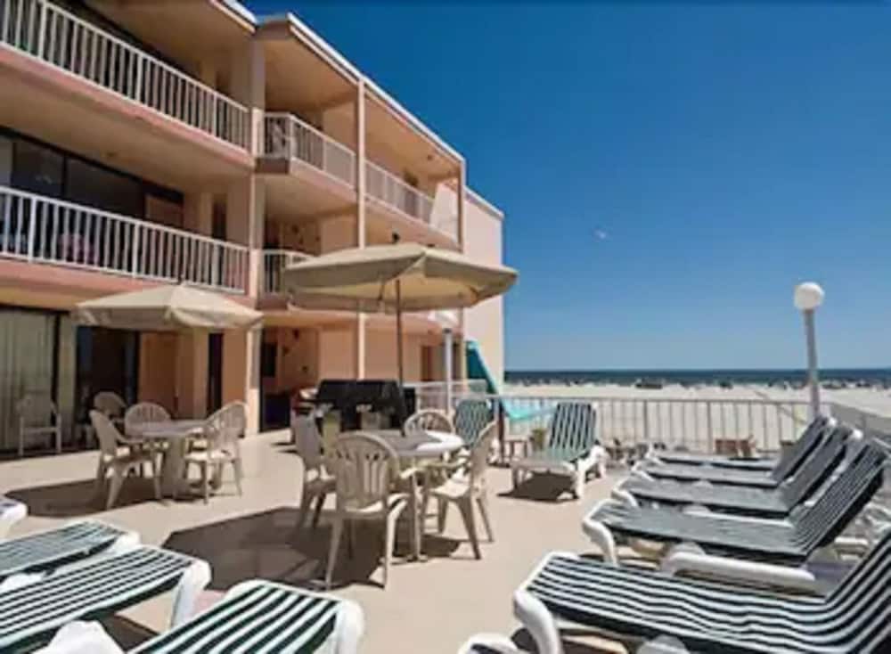 Beau Rivage Beach Resort 6/58