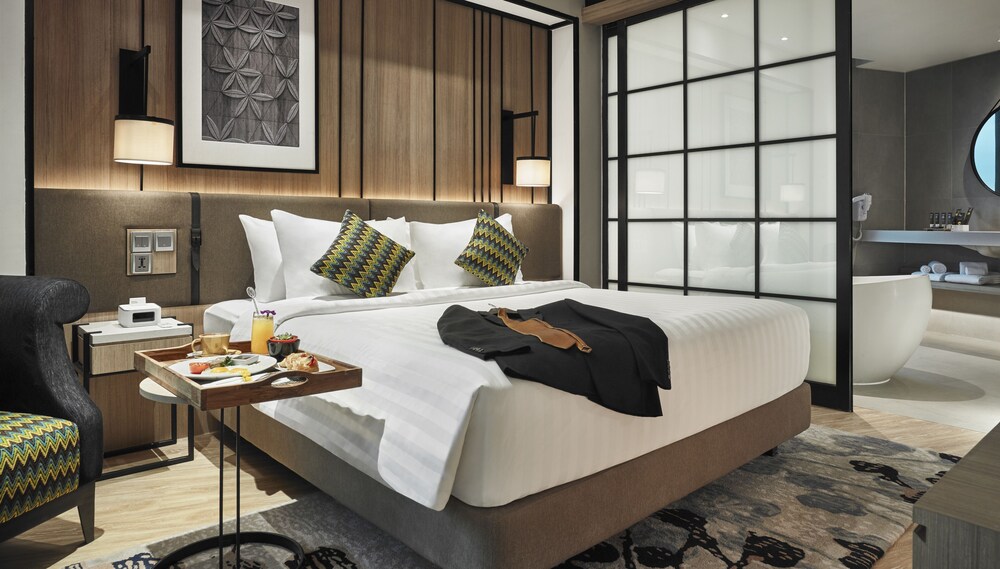 Novotel Karawang 16/64