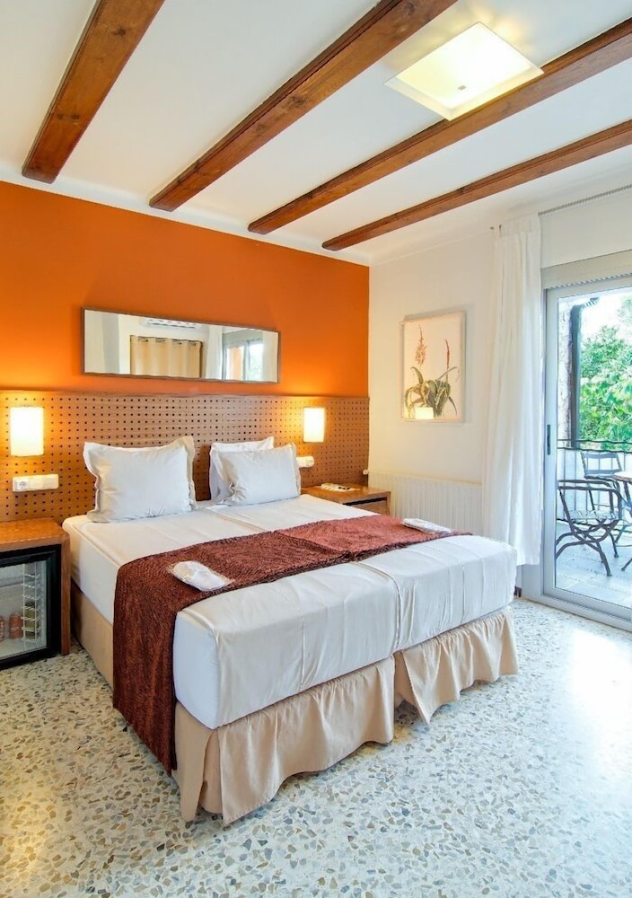 HOTEL AATU 20/49