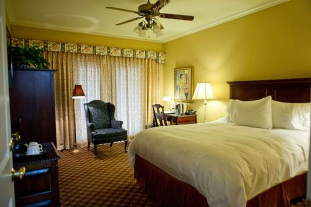 Sanford Houses Inn and Spa 8/50