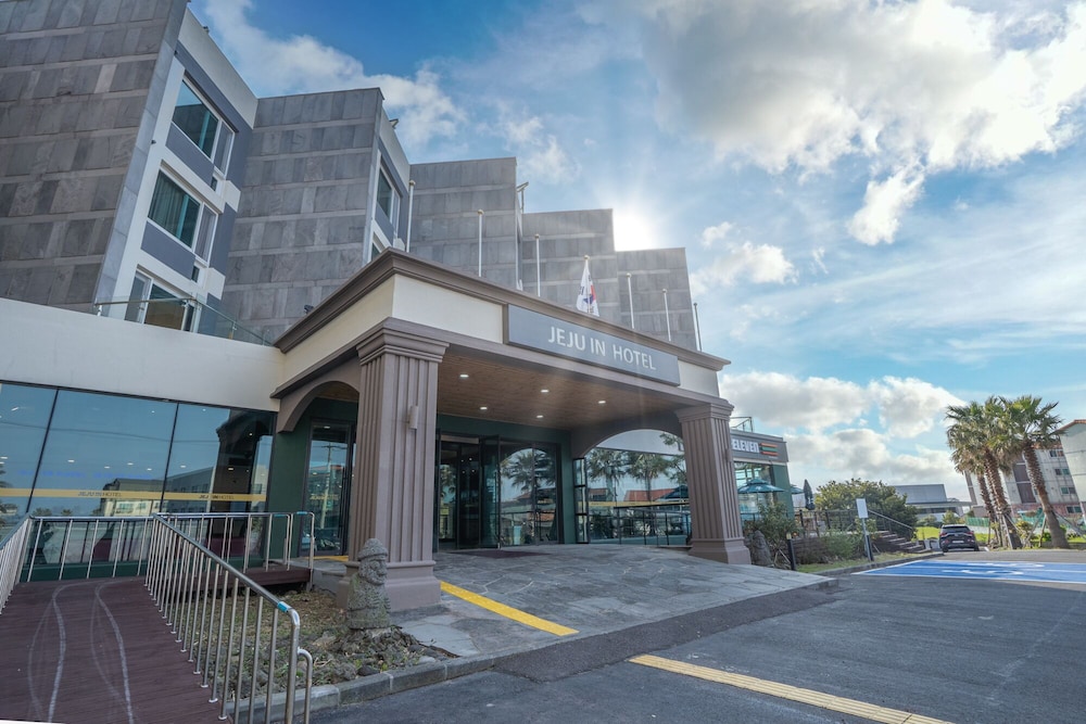 Jejuin Hotel 74/79