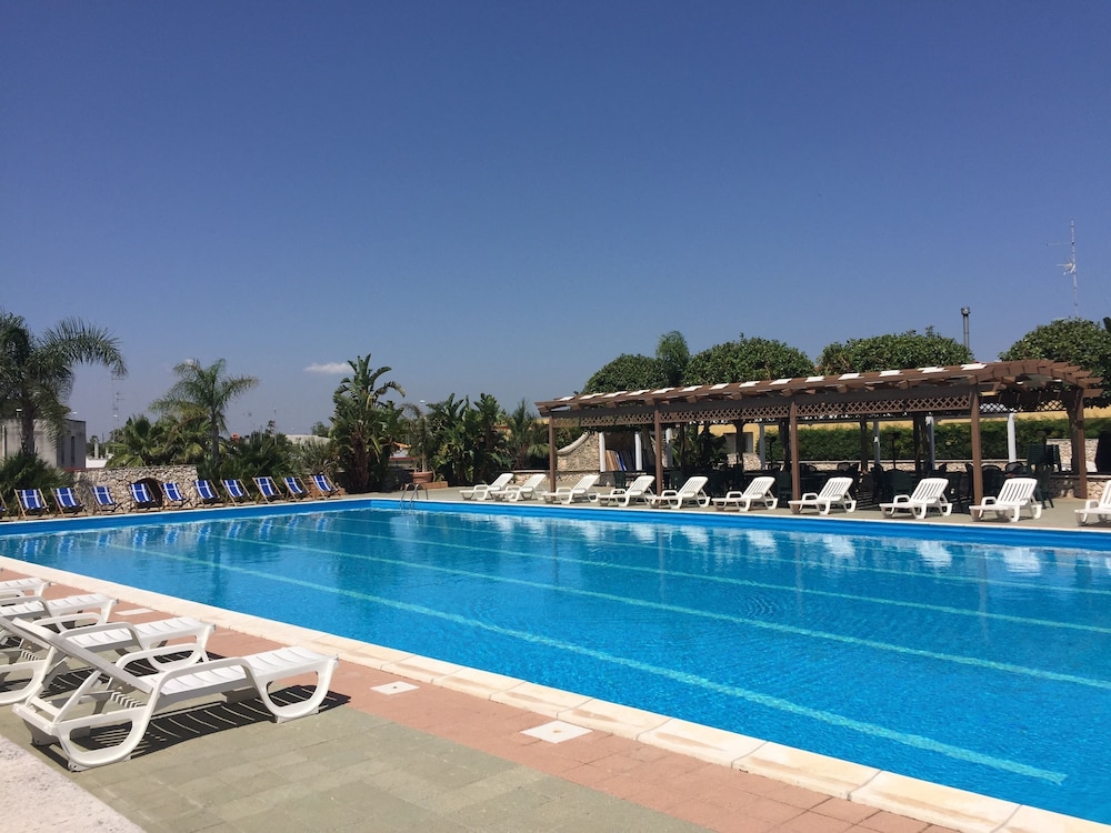 Racar Hotel &amp; Resort 19/45