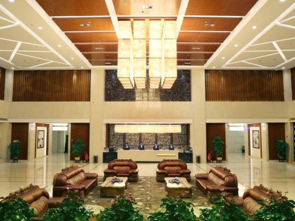 Yihao International Hotel 32/50