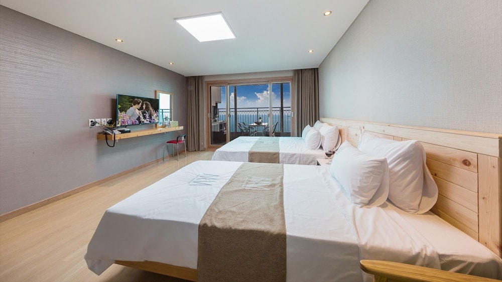 Aria Pension Resort 24/47