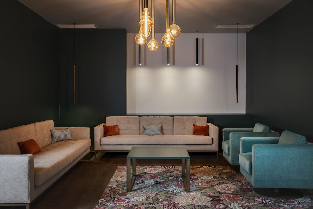 The Regent Boutique Hotel & Spa 49/67