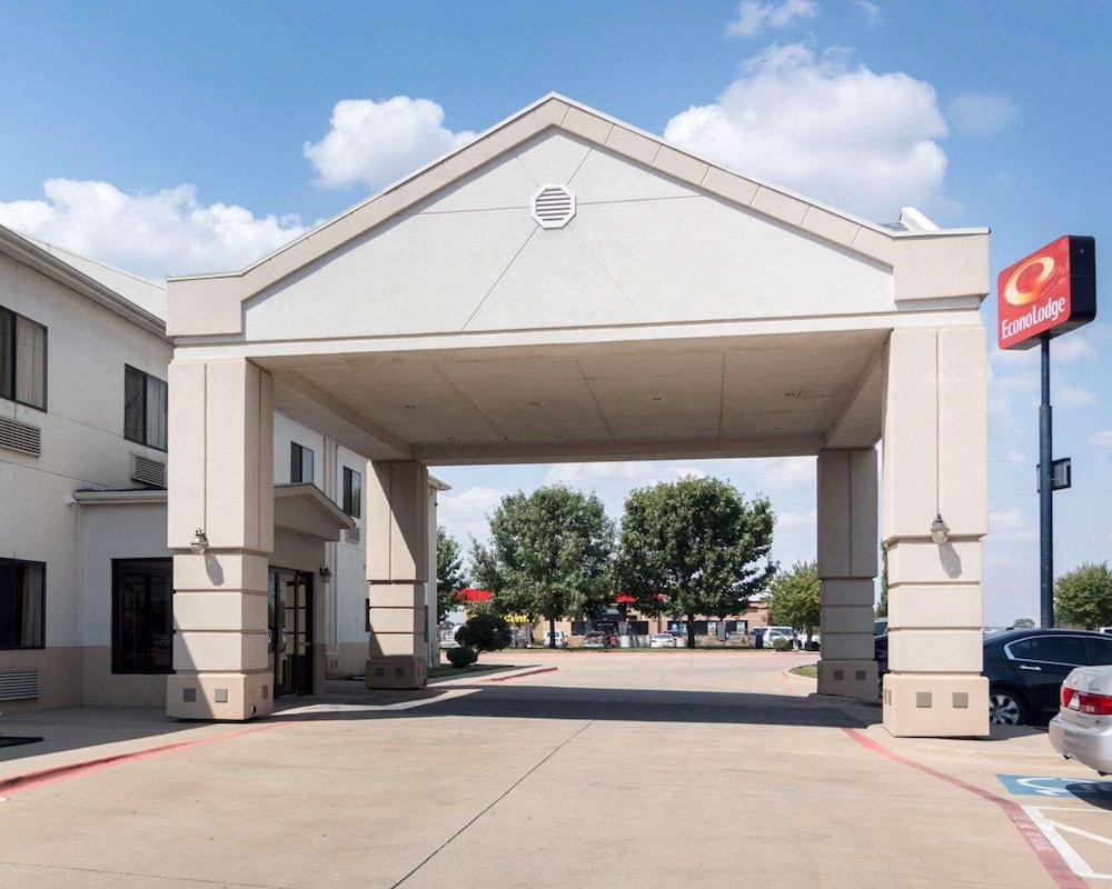 Econo Lodge Weatherford 29/33