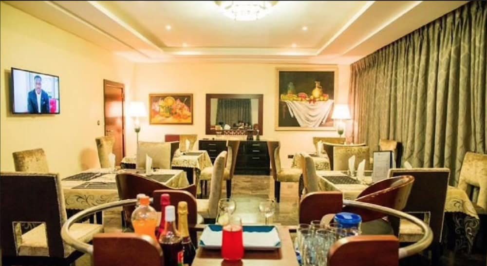 Vynedresa Hotel 33/46