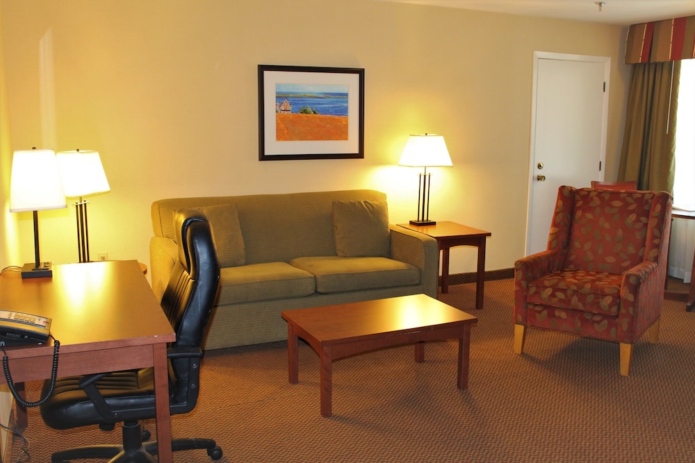 Charlottetown Inn & Conference Centre 41/61