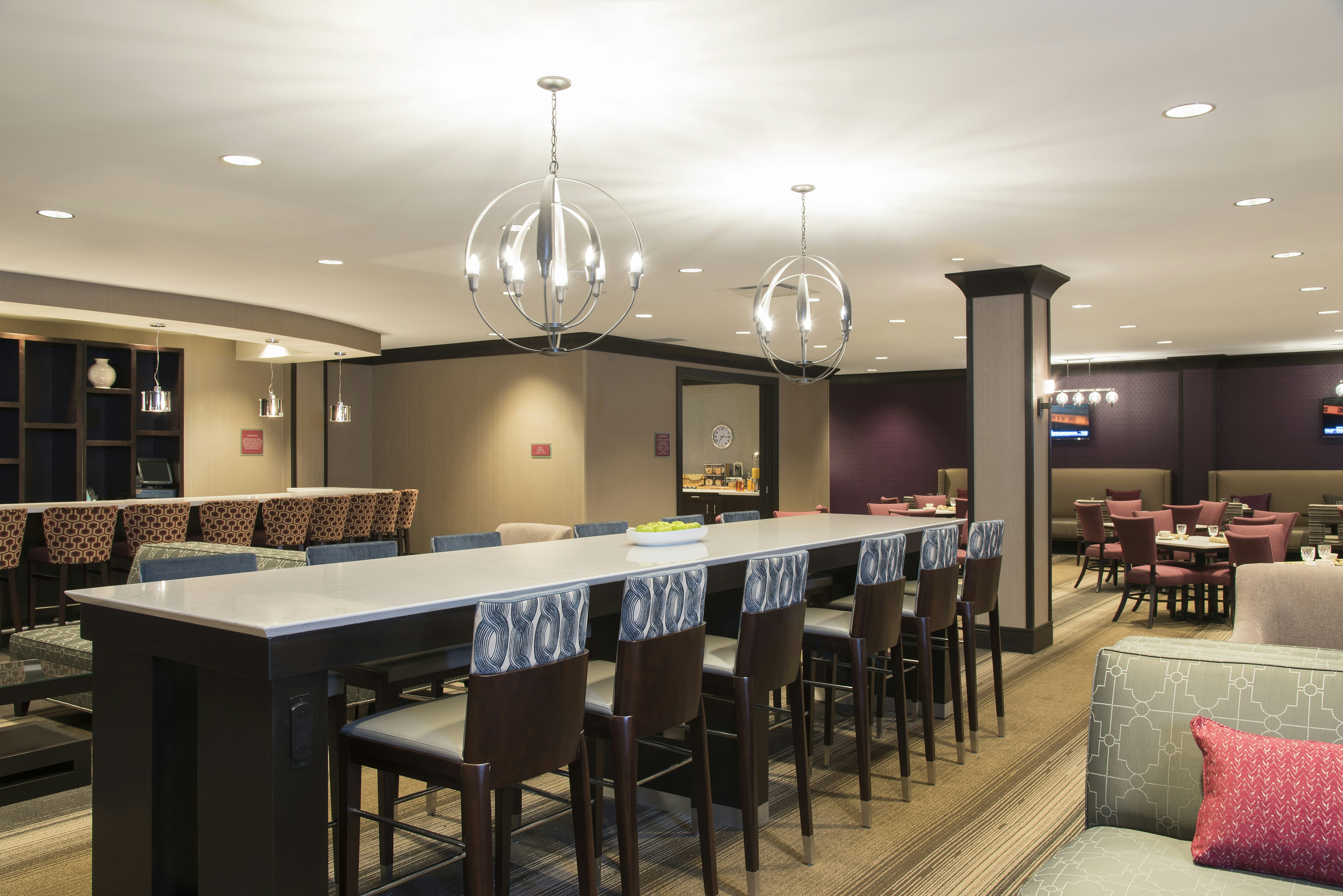 DoubleTree by Hilton Hotel Schenectady 37/51