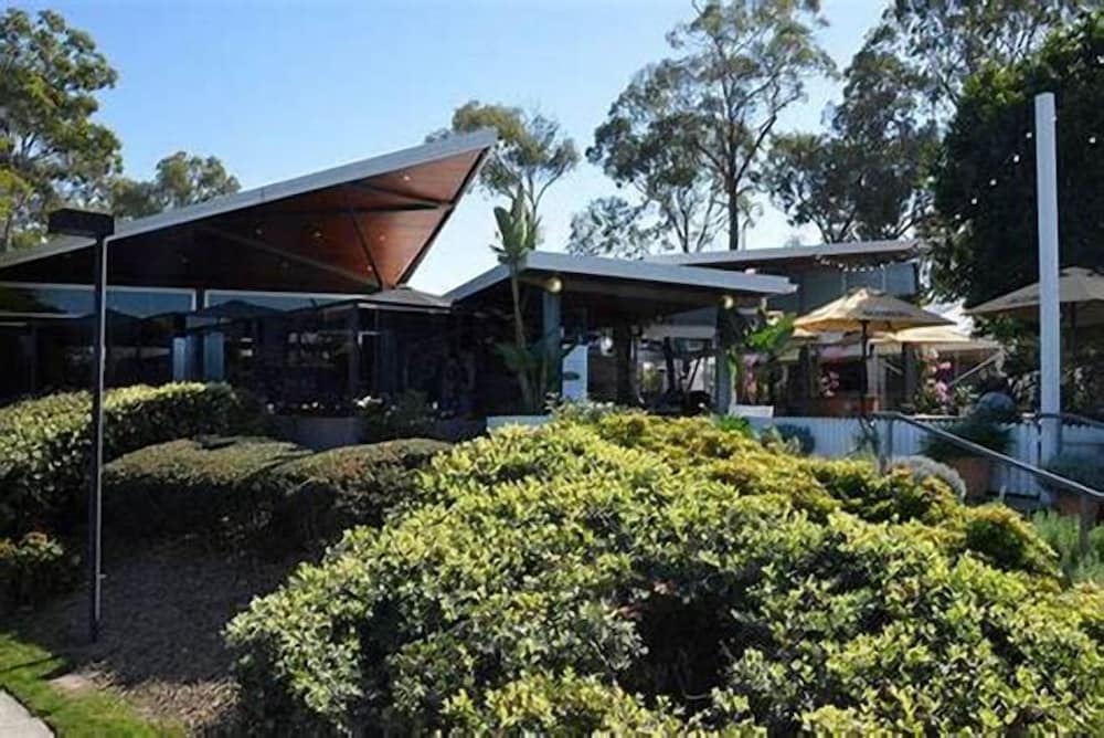 Herston Place Motel 46/48