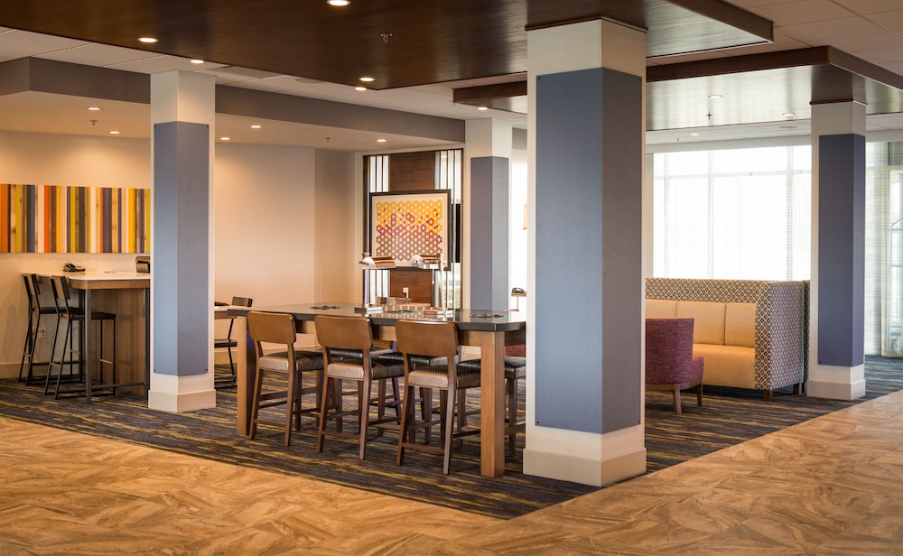 Holiday Inn Express And Suites Rock Falls 42/47