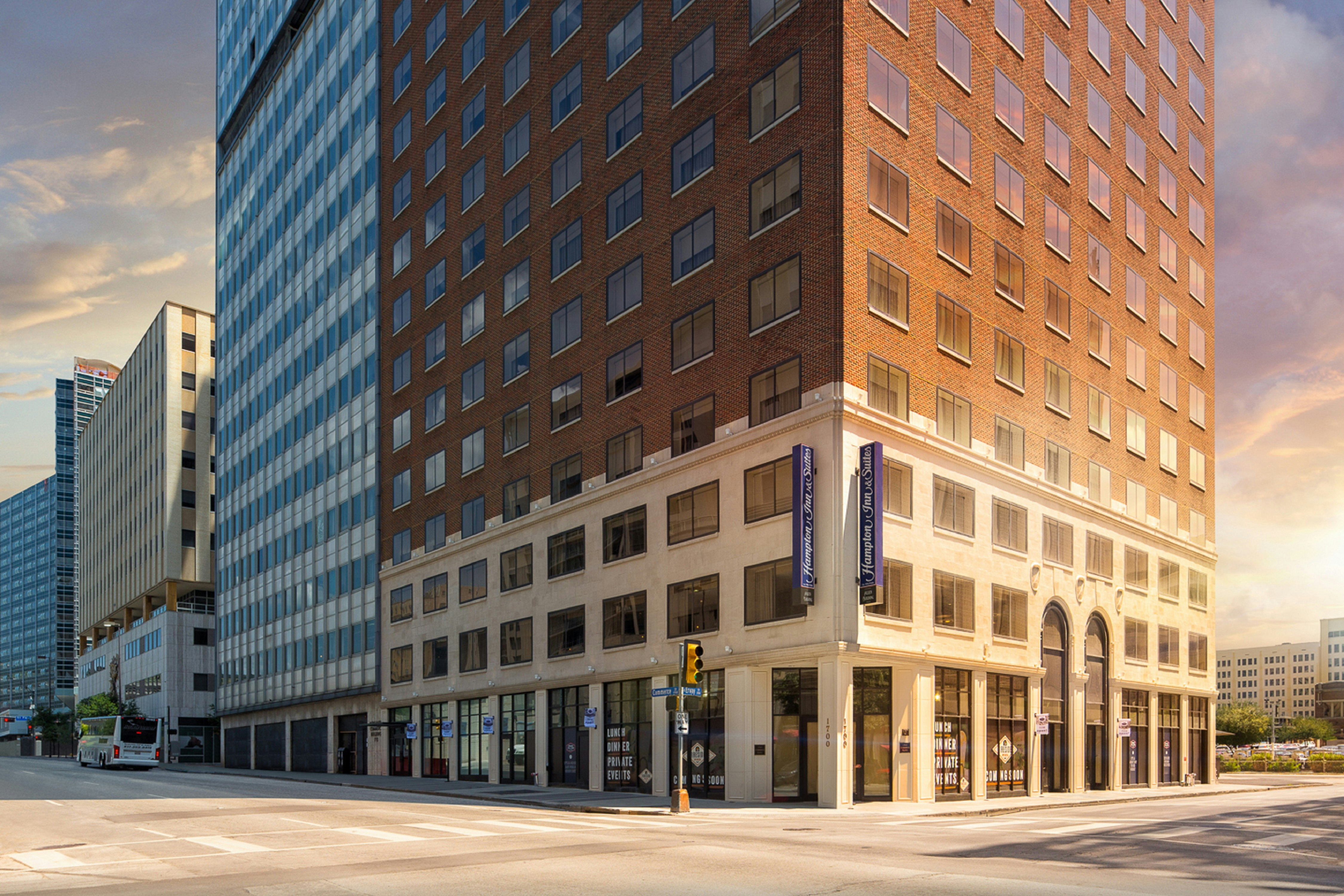 Hampton Inn & Suites Dallas Downtown in DALLAS - TX