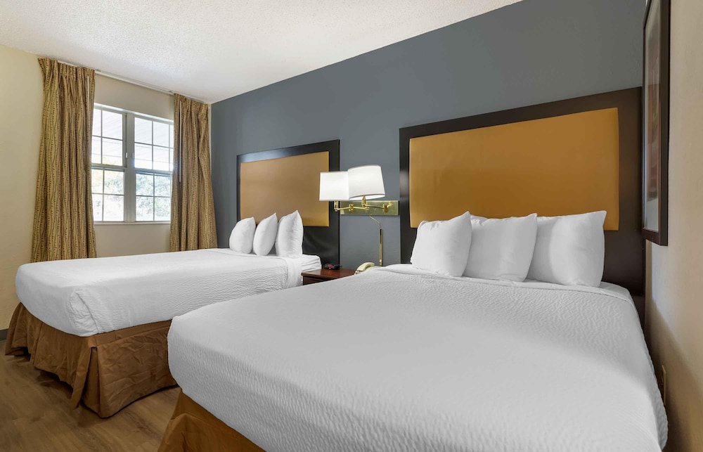 Extended Stay America Select Suites Denver Lakewood South 17/57