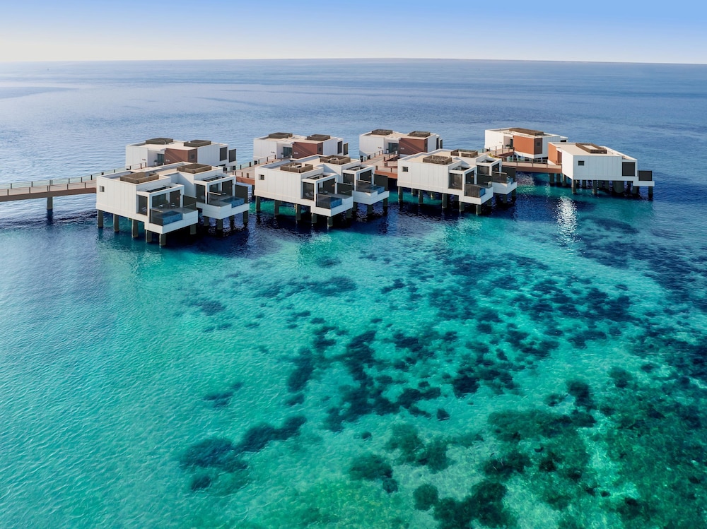Bab Al Nojoum Hudayriyat Villas 46/62