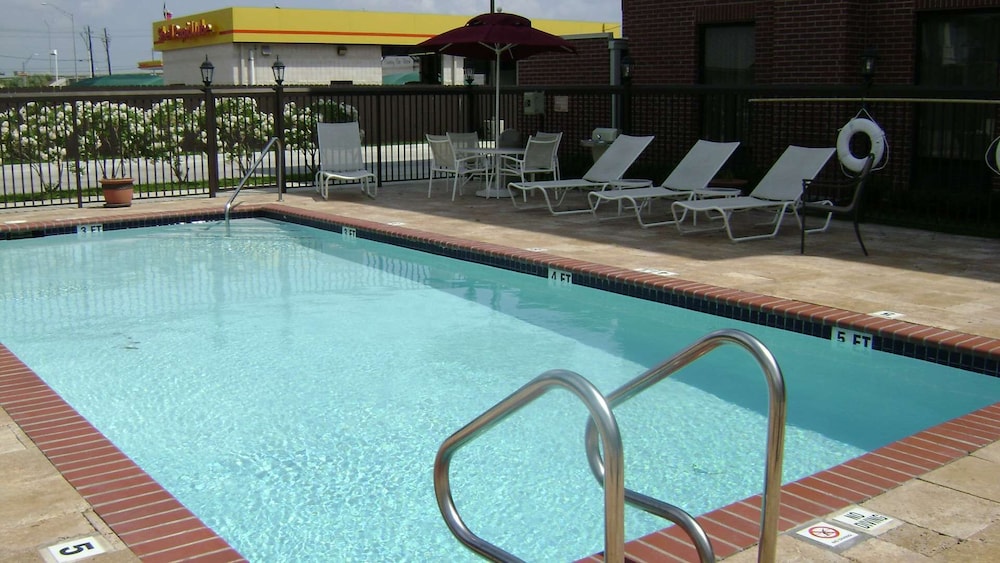 Hampton Inn Victoria 36/58
