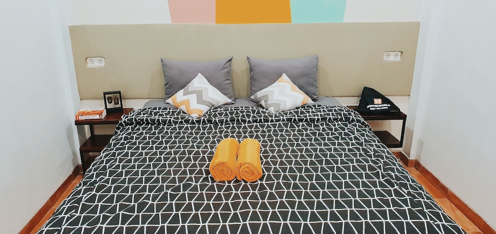 Mador Malang Dorm Hostel 3/32