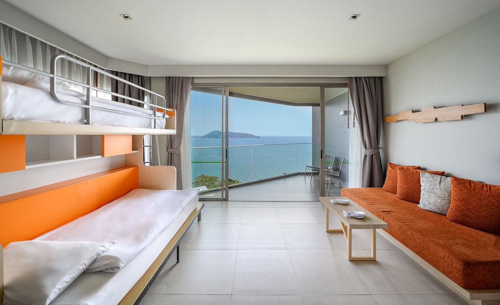 Family Sea View Room