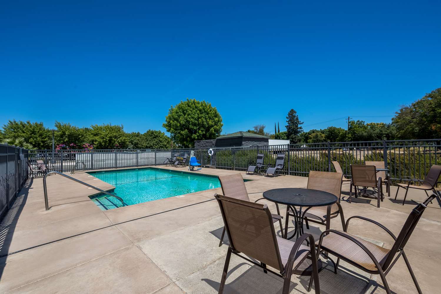 Quality Inn Yuba City/Marysville, CA 14/19