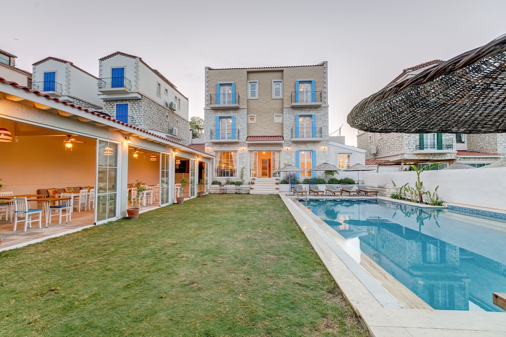 Fora Konak Alacati 42/50
