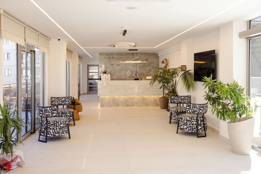 Victoria Princess Hotel Side - Adults Only 8/50