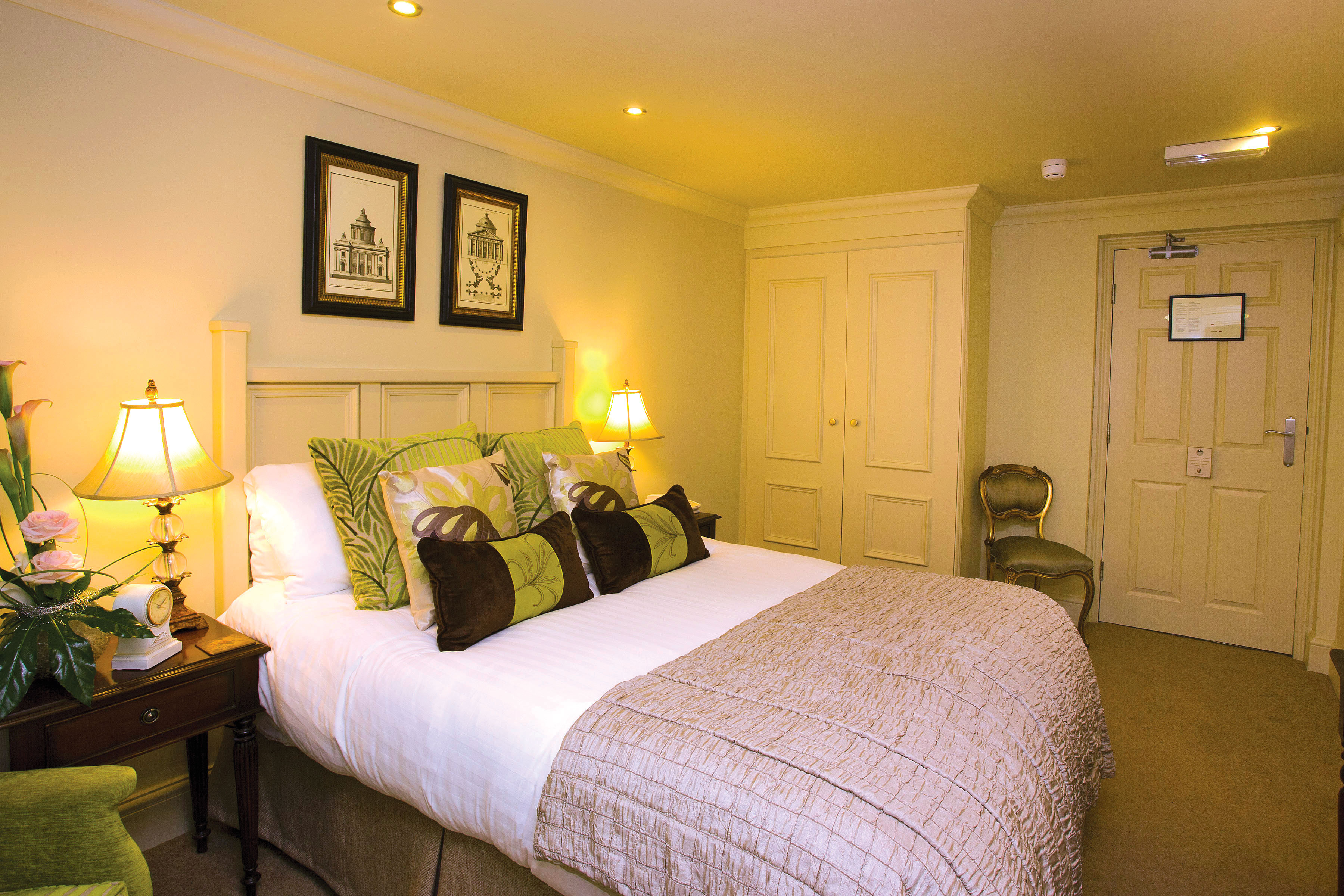 Whitley Hall Hotel 9/45