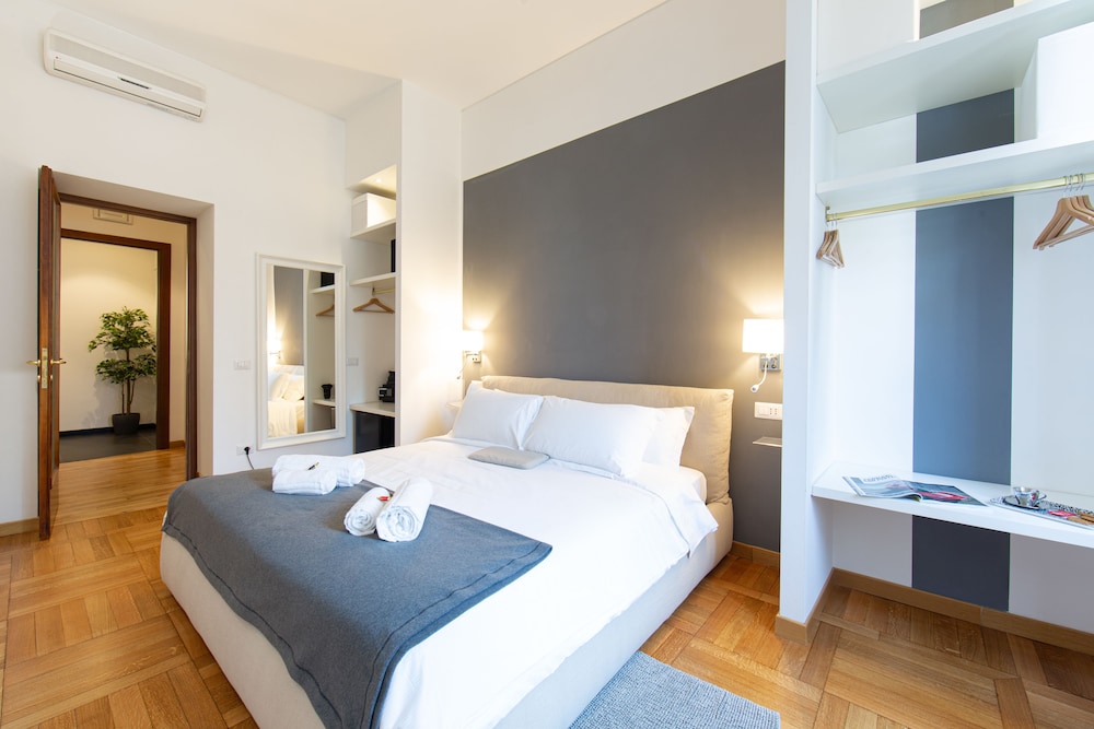 جناح ديلوكس بسرير كوين، Lombardia40 Luxury Suites 2/6