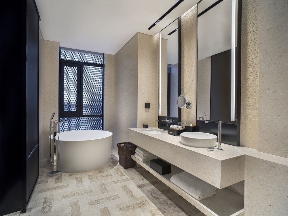 Sheraton Ninghai 56/60