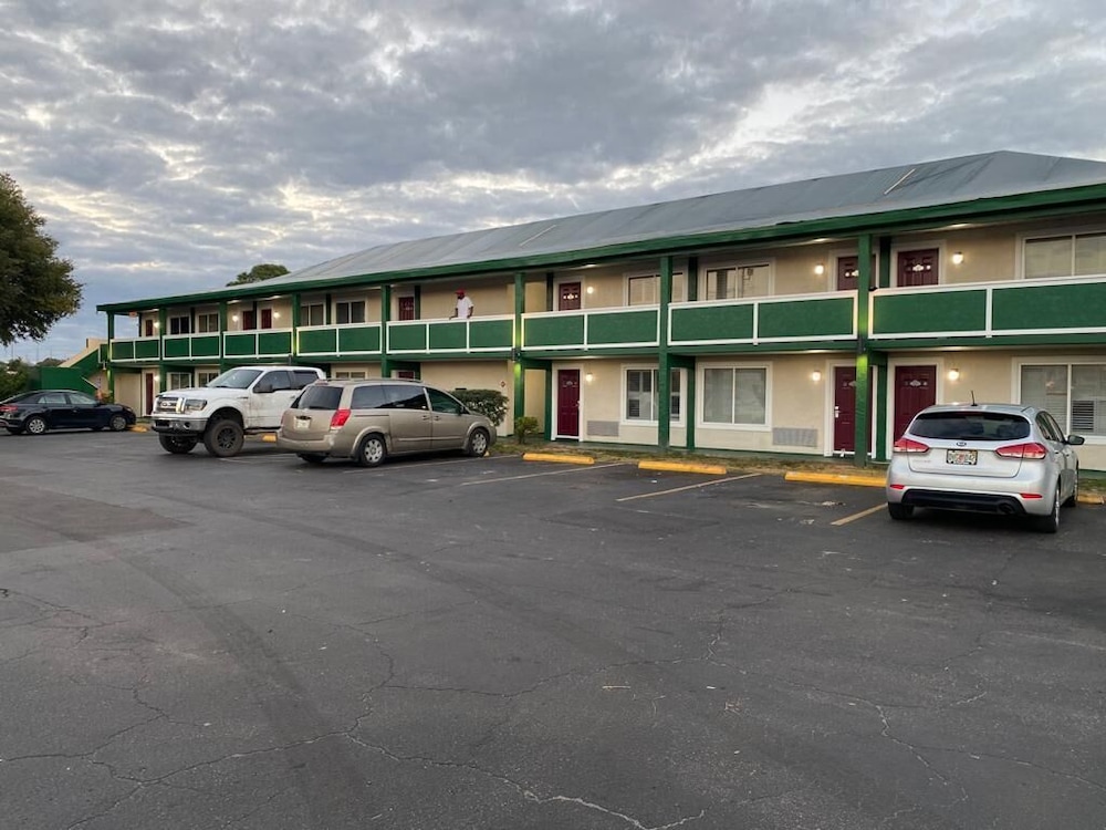 Inn On The Green 33/45