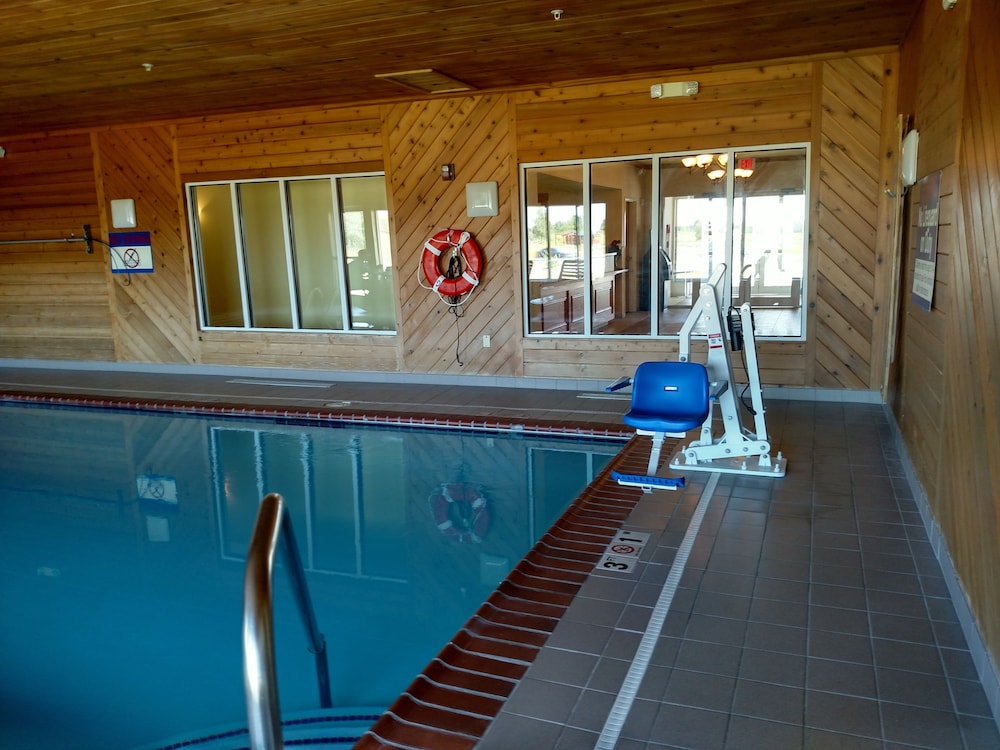 Holiday Inn Express Toledo West Napoleon 37/65