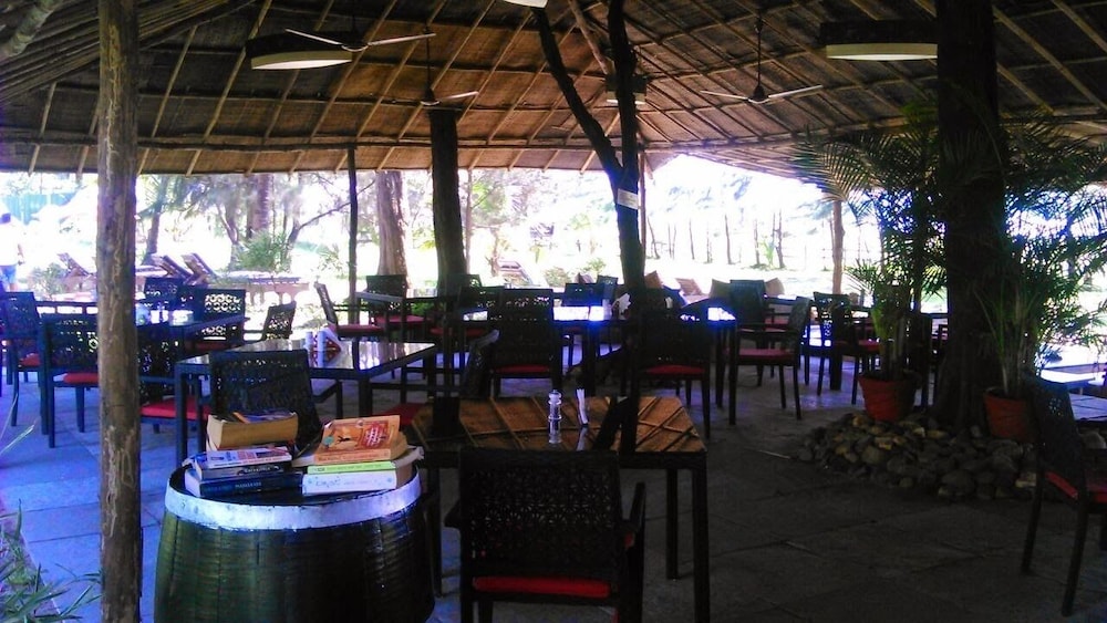 MONTEGO BAY BEACH VILLAGE 26/50