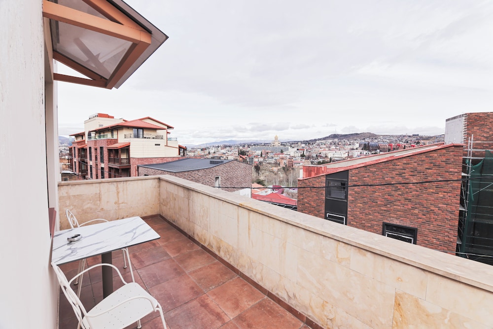King Tamar Hotel By Luxuria Hotels 45/48