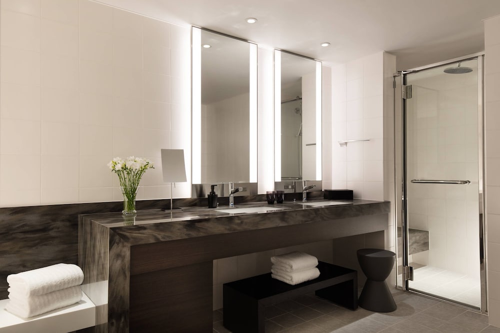 Courtyard By Marriott Shin Osaka Station 12/51