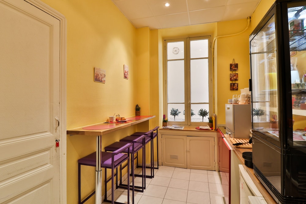 Hotel Victor Hugo 36/50