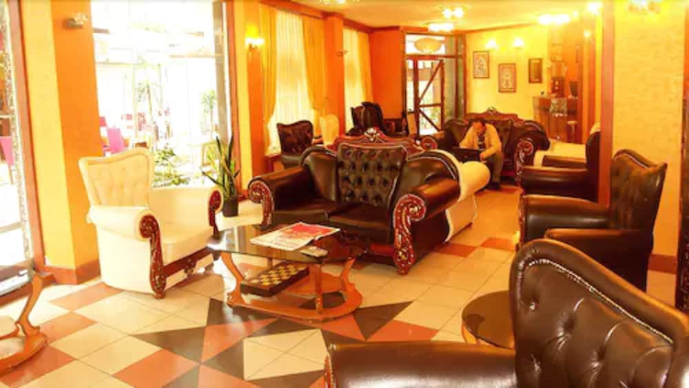 Turvan Hotel 29/38