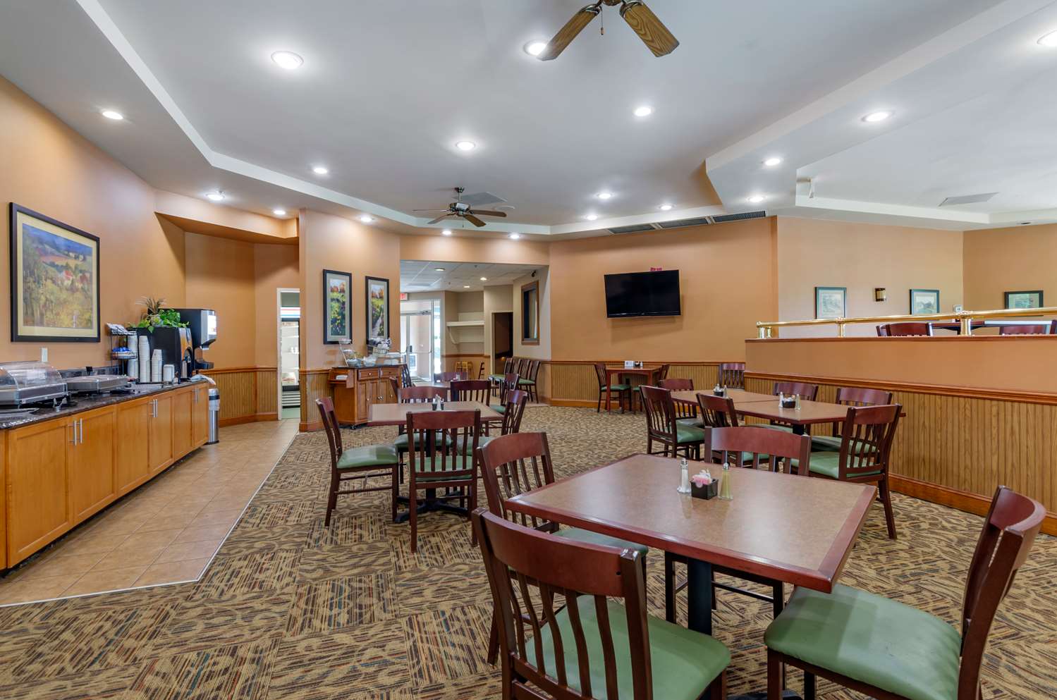 Best Western Plus Inn at Hunt Ridge 29/36